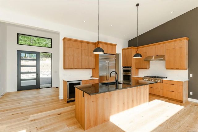 4 of 51 - 296 Canvasback Pl, Salt Spring, BC