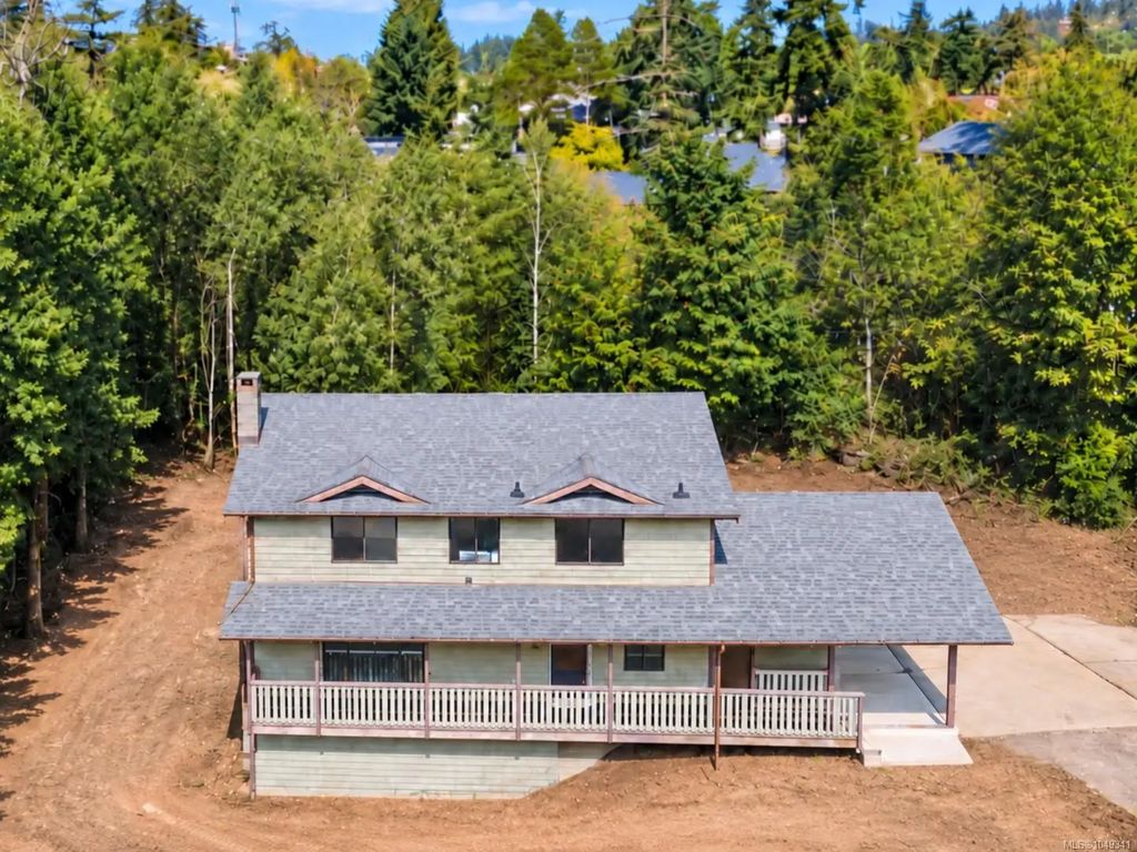 15 Parkcrest Dr, View Royal