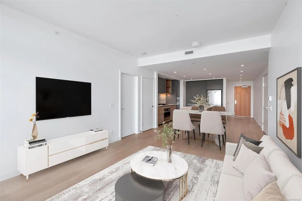 363 Tyee Rd 1208, Victoria