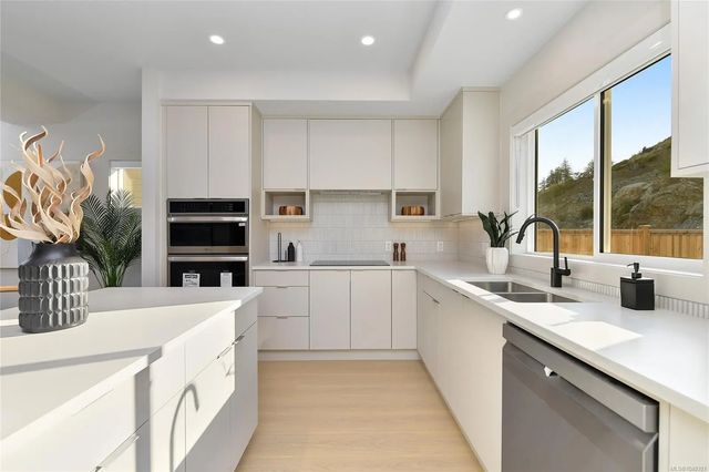 4 of 39 - 2545 Alabaster Crt, Langford, BC