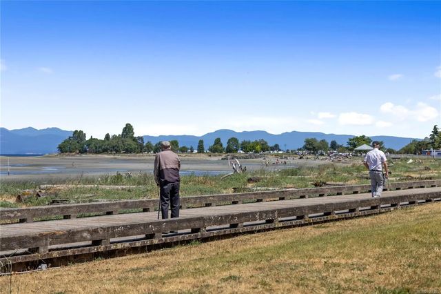 2 of 45 - 181 Beachside Dr 129c/130, Parksville, BC