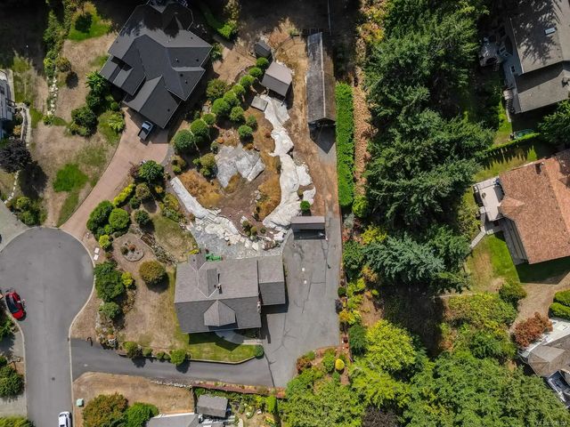 2 of 48 - 8620 Forest Park Pl, North Saanich, BC