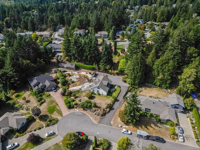 3 of 48 - 8620 Forest Park Pl, North Saanich, BC