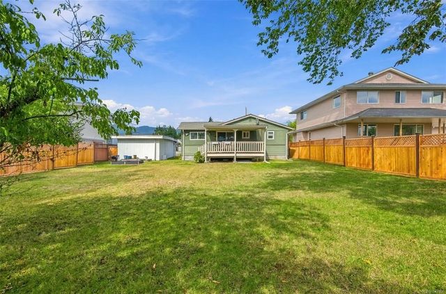 2 of 28 - 3930 Cedar St, Port Alberni, BC