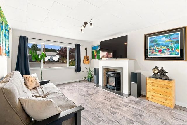 4 of 28 - 3930 Cedar St, Port Alberni, BC