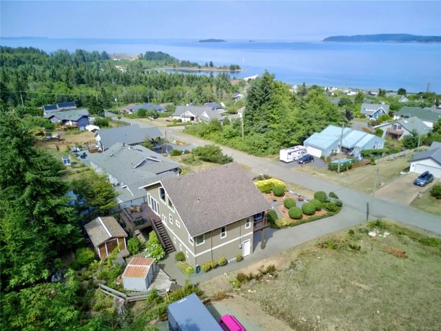 2 of 43 - 5633 6th St, Union Bay, BC