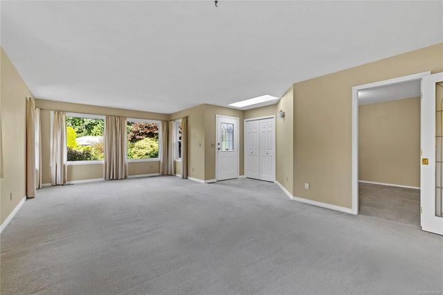 4 of 38 - 662 Redwood Dr, Qualicum Beach, BC