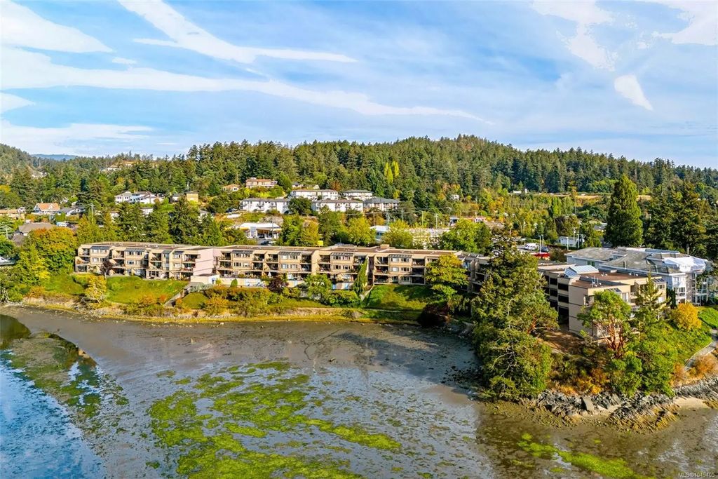 485 Island Hwy 117, View Royal