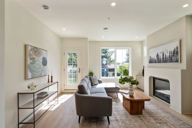 5 of 30 - 2770 Vantilburg Cres 111, Langford, BC