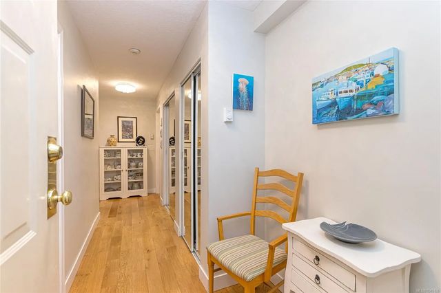 3 of 24 - 1220 Fort St 101, Victoria, BC