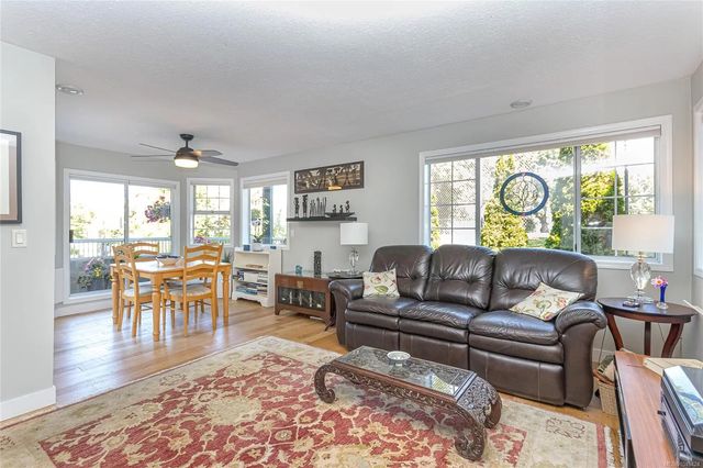 4 of 24 - 1220 Fort St 101, Victoria, BC