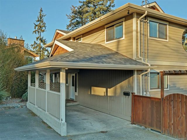 2 of 44 - 280 Milburn Dr, Colwood, BC