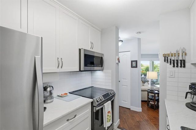4 of 40 - 4971 Songbird Pl 207, Nanaimo, BC
