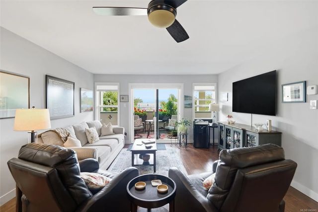 5 of 40 - 4971 Songbird Pl 207, Nanaimo, BC