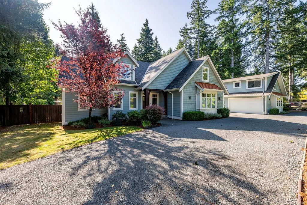 2377/2379 Barbara Rd, Courtenay