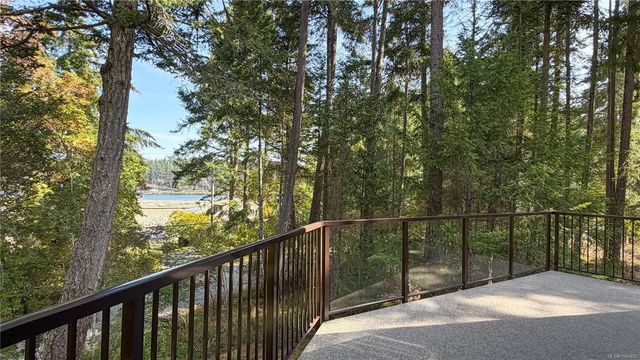 2 of 39 - 2893 Rowan Way, Gabriola Island, BC