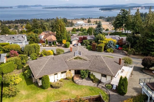 3 of 47 - 8798 Forest Park Dr, North Saanich, BC