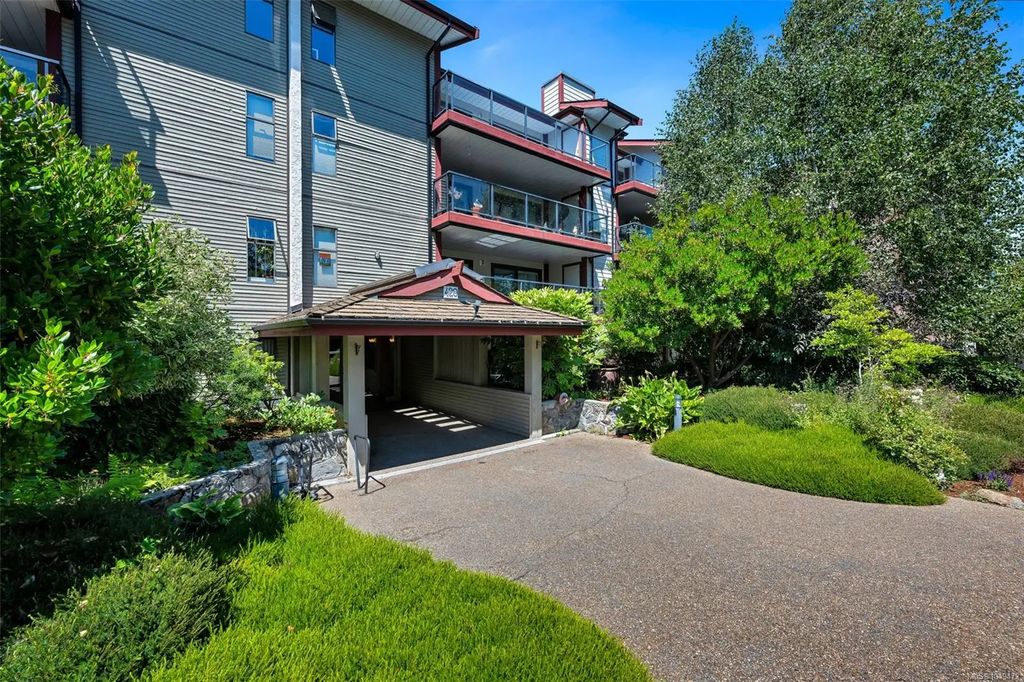 420 Parry St 204, Victoria