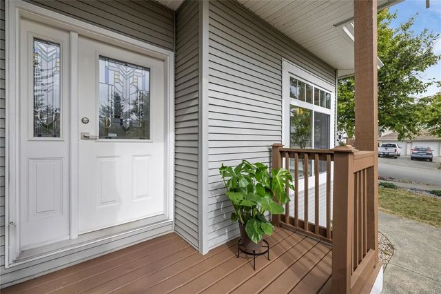 3 of 39 - 1715 Country Hills Dr, Nanaimo, BC