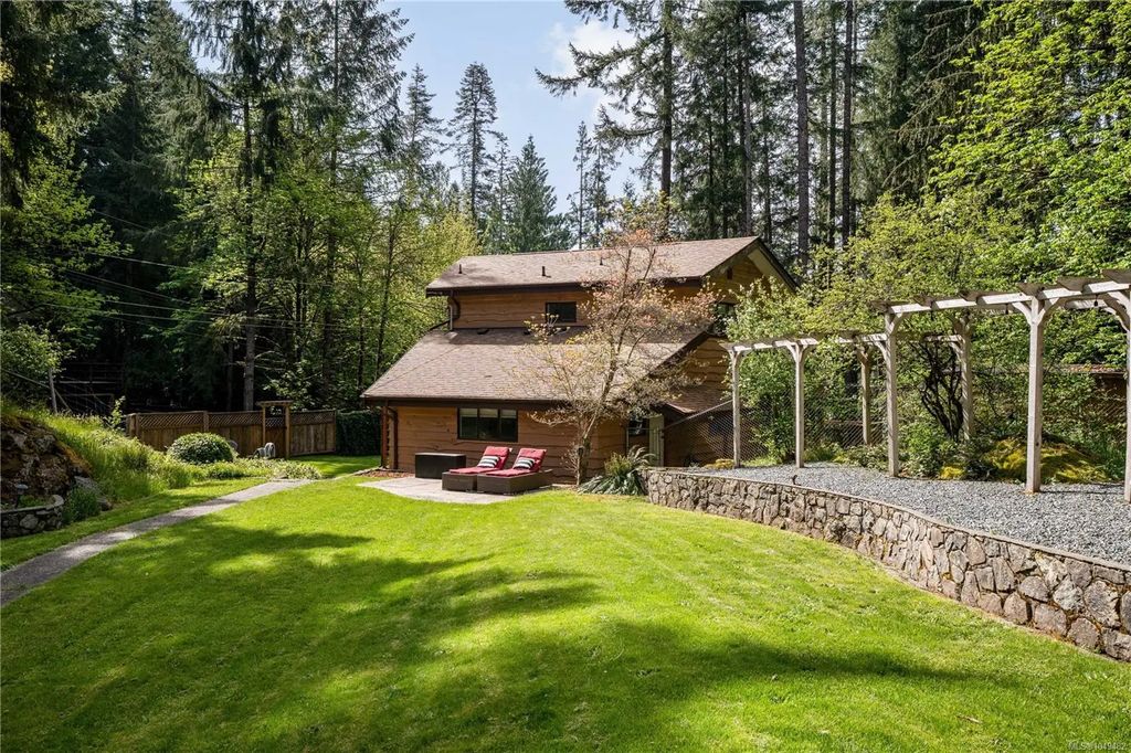 2446 Sommer Lane, Shawnigan Lake