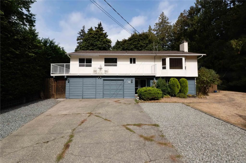 539 Downhome Dr, Langford