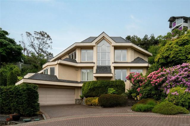 4 of 41 - 335 King George Terr, Oak Bay, BC