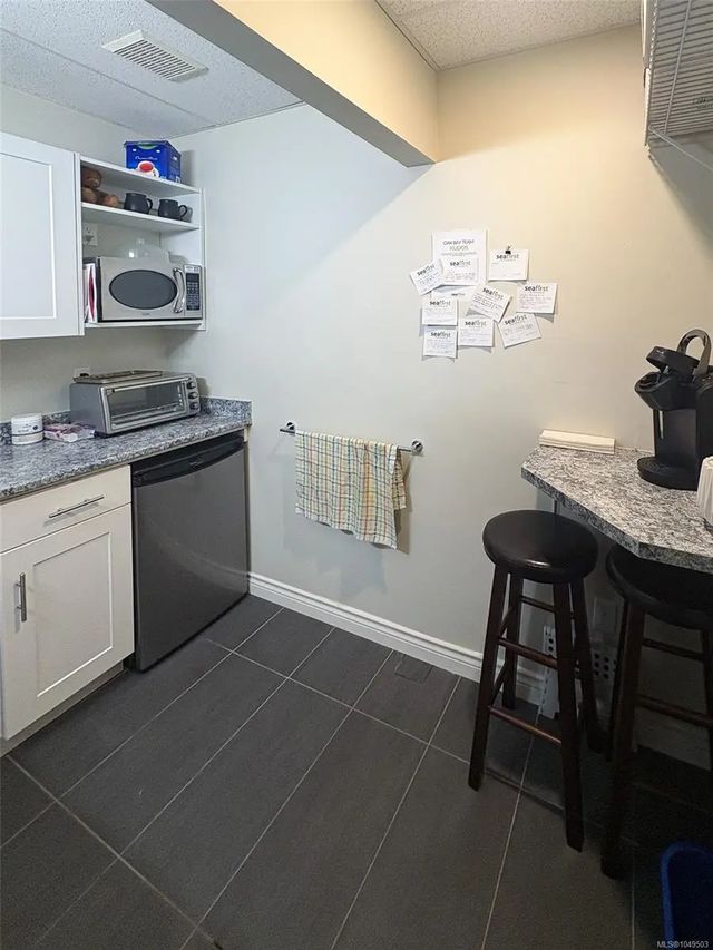 5 of 5 - 2187 Oak Bay Ave 112, Oak Bay, BC