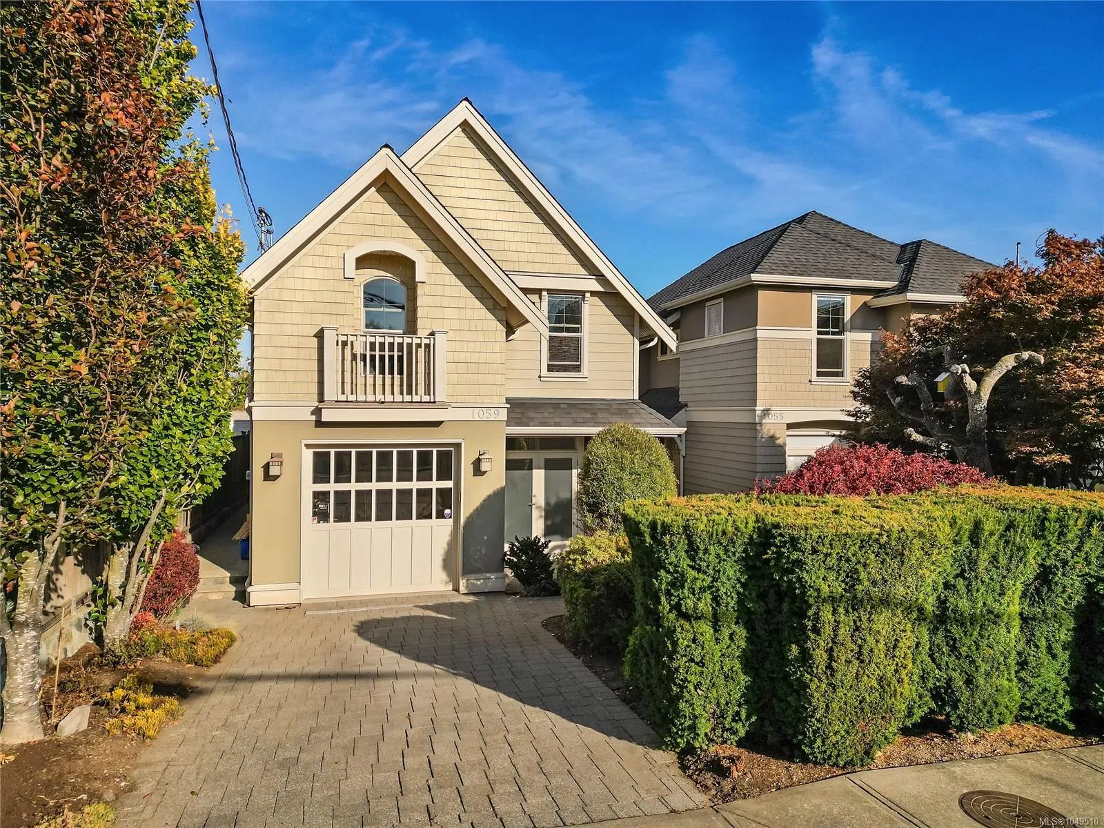 1049510, Residential, 1059 Clare St, Victoria, BC, , , V8S 4B5