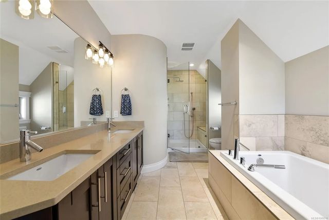3 of 65 - 1059 Clare St, Victoria, BC