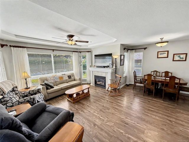 3 of 23 - 586 Hampstead St, Parksville, BC