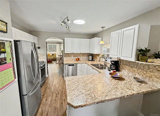 5 of 23 - 586 Hampstead St, Parksville, BC
