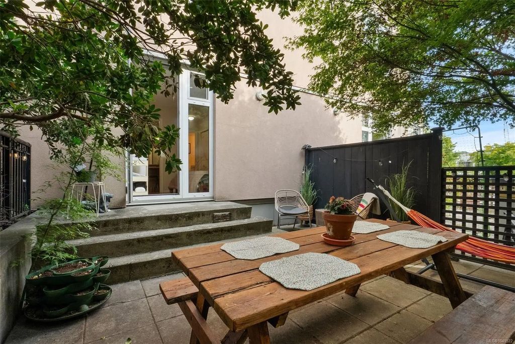 930 Yates St 208, Victoria