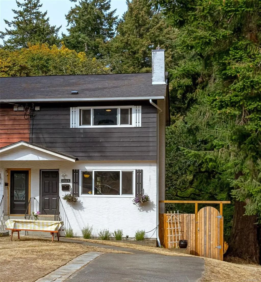 416 Gamble Pl A, Colwood