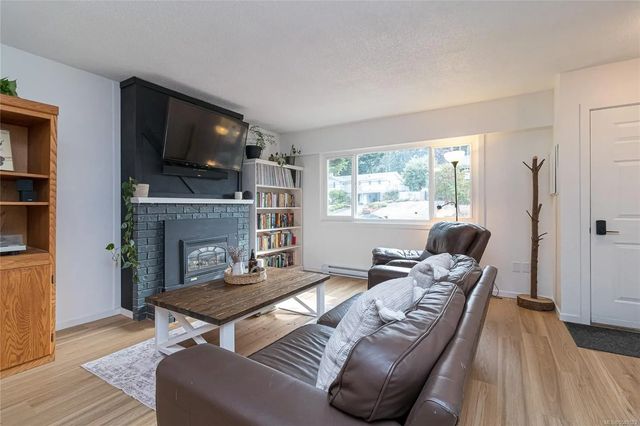 4 of 27 - 416 Gamble Pl A, Colwood, BC
