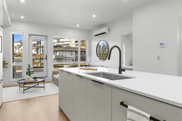 4 of 35 - 2341 Bear Mountain Pkwy 408, Langford, BC