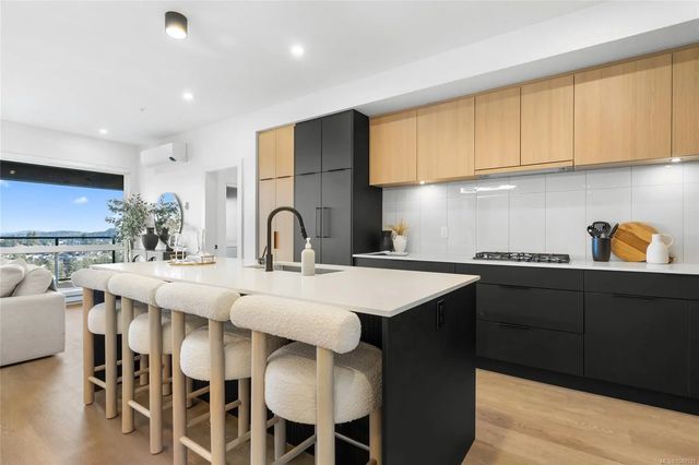 3 of 43 - 2341 Bear Mountain Pkwy 510, Langford, BC