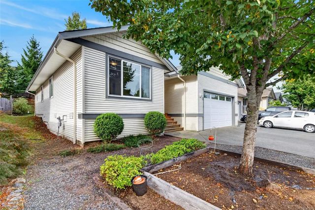 3 of 46 - 2729 Kendal Ave, Cumberland, BC