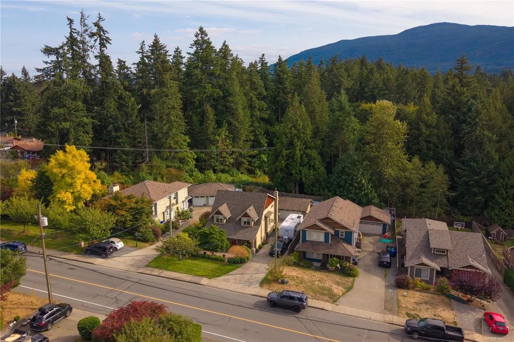 5419 Dunster Rd, Nanaimo