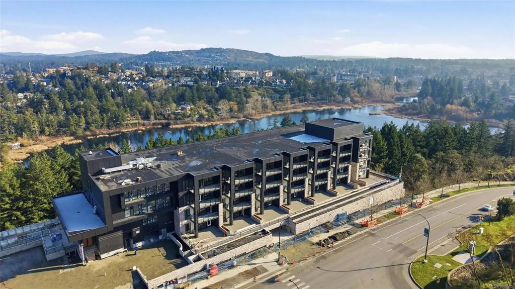 2337 Bear Mountain Pkwy 601, Langford