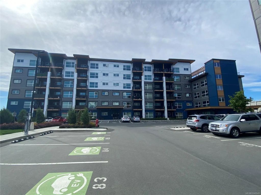 2469 Gateway Rd 404, Langford