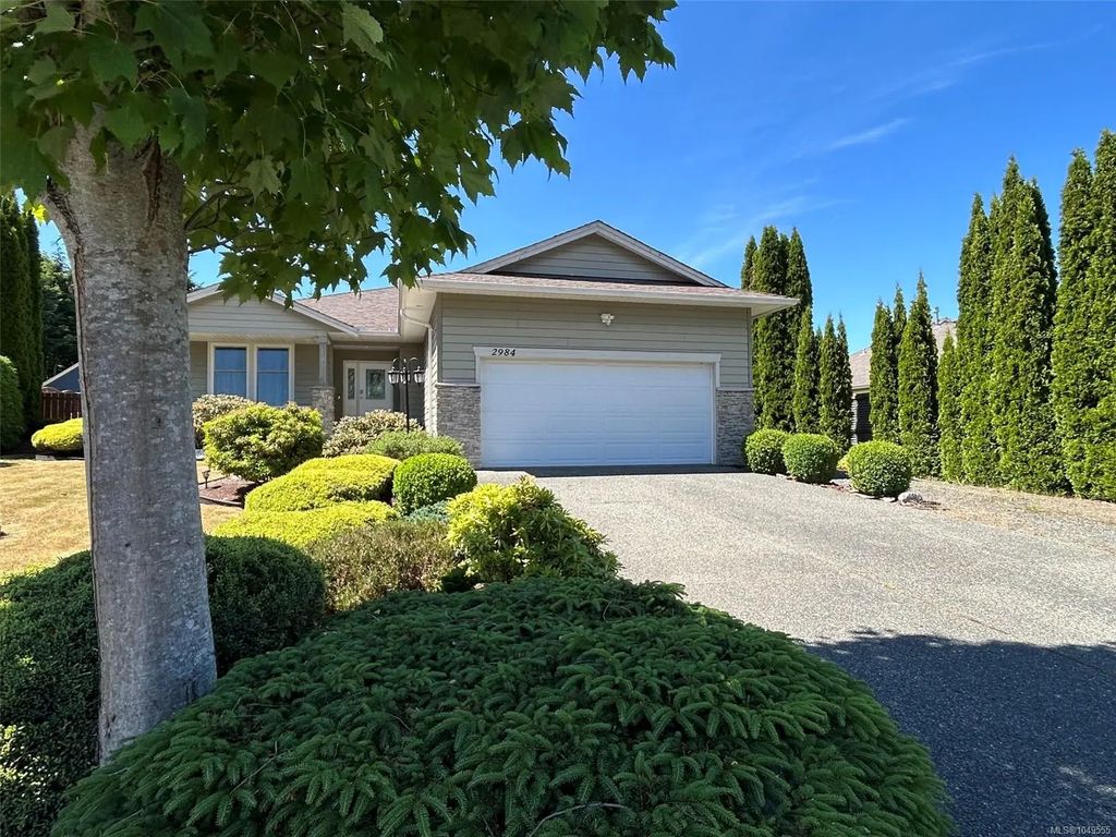 2984 Thurston Pl, Campbell River