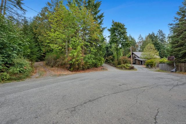 5 of 37 - 1003 Cedarwood Pl, Cobble Hill, BC