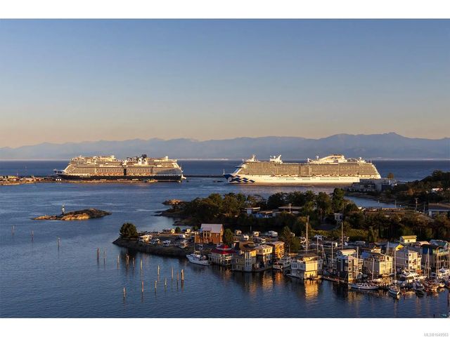 4 of 50 - 845 Dunsmuir Rd 910, Esquimalt, BC