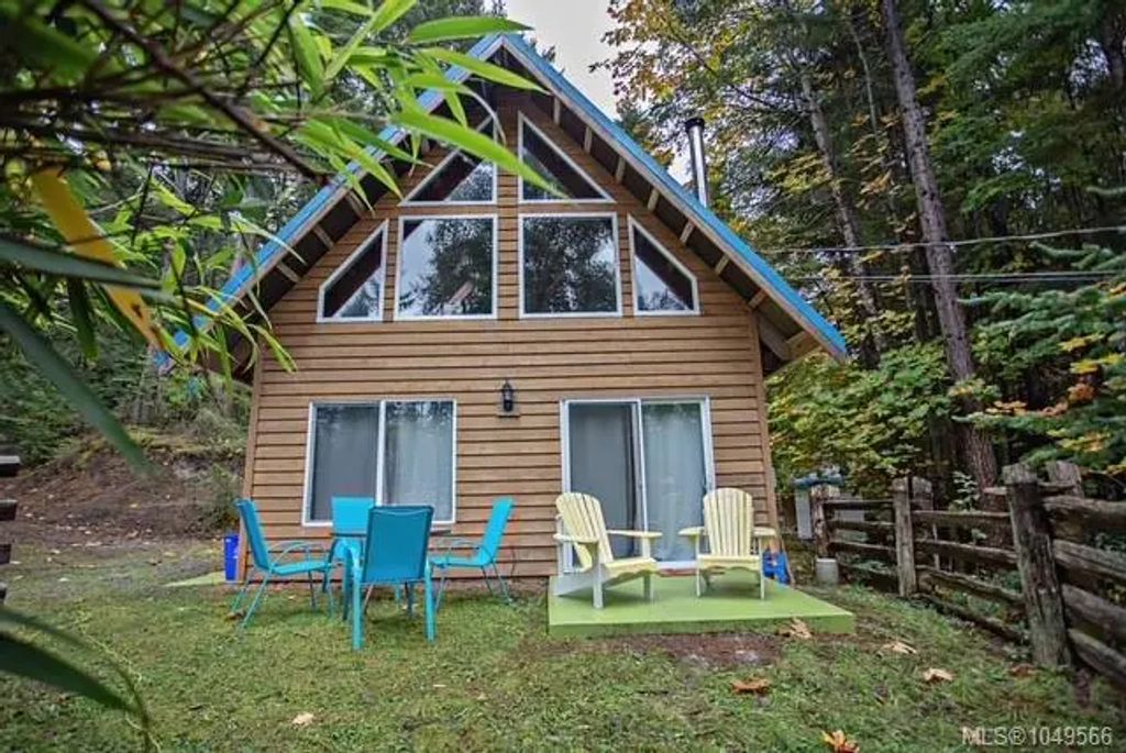 871 Sharie Rd, Gabriola Island
