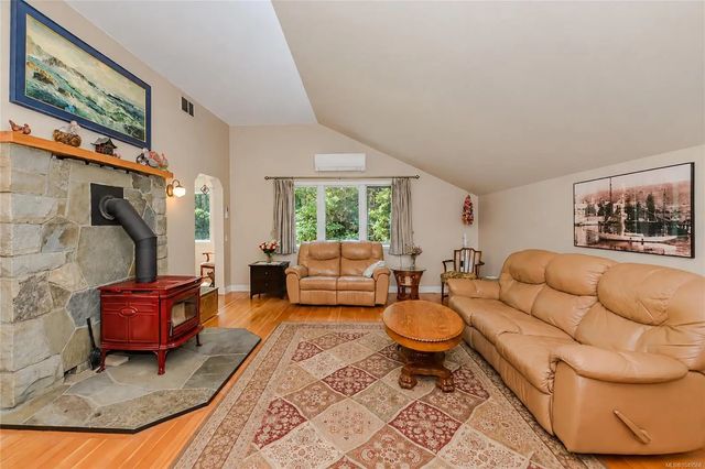 3 of 77 - 154 High Hill Rd, Salt Spring, BC