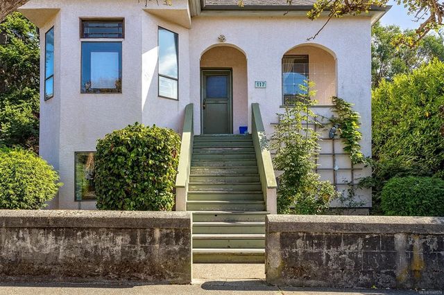 4 of 59 - 117 Medana St, Victoria, BC