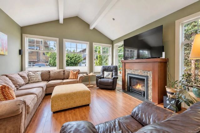 2 of 30 - 700 Ocean Park Dr, Tofino, BC