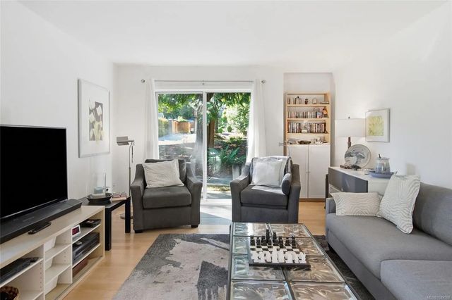 3 of 29 - 141 Sixth Ave E 4, Qualicum Beach, BC