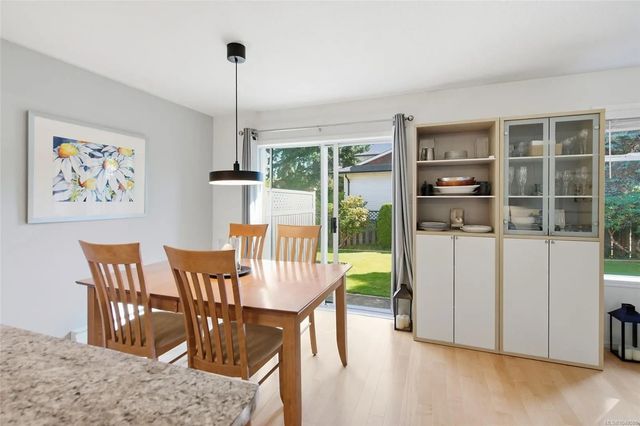 5 of 29 - 141 Sixth Ave E 4, Qualicum Beach, BC