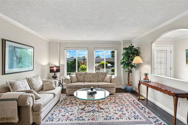 3 of 49 - 575 Panorama Pl, Parksville, BC
